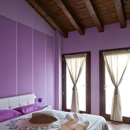 Bed & Breakfast La Corte D'emilio