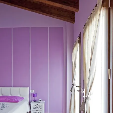 فندق مبيت وإفطار La Corte D'emilio 3*