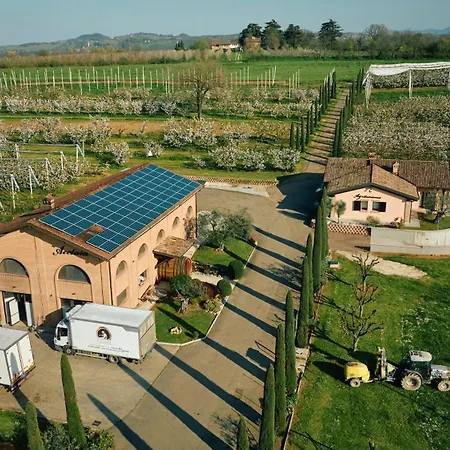 Bed & Breakfast La Corte D'emilio Vignola (Emilia-Romagna)