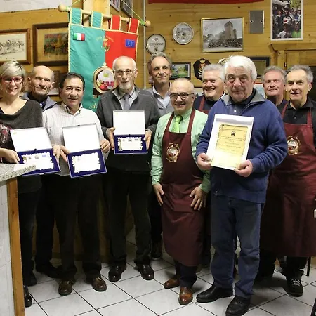 فندق مبيت وإفطار La Corte D'emilio فينيولا